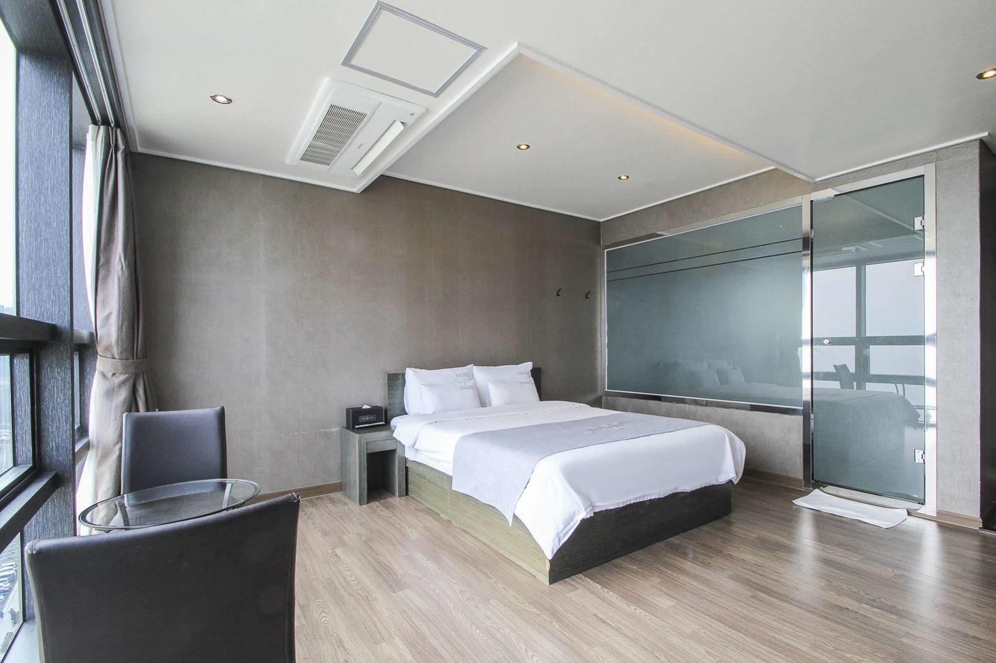 Nuri Hotel Busan Esterno foto